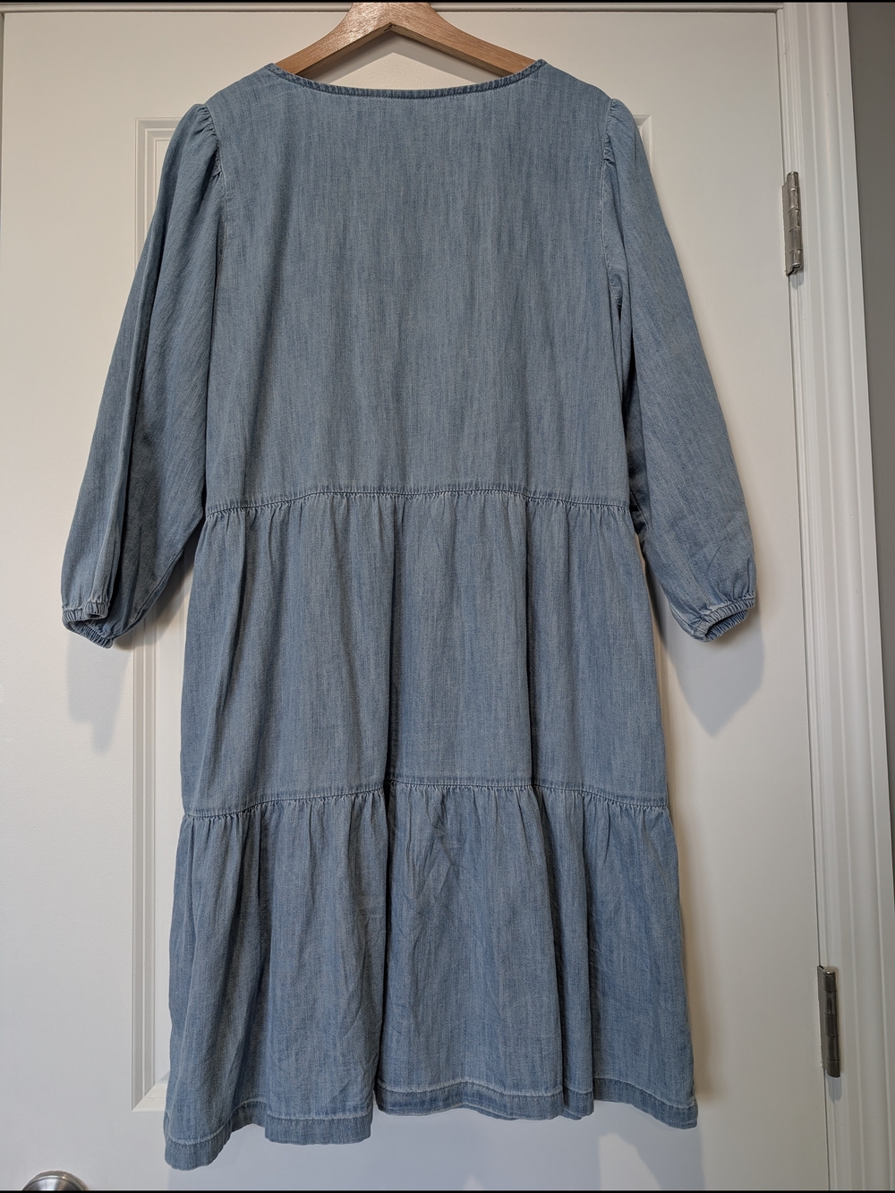 GAP Organic Cotton Light Blue V-Neck Denim Midi Dress‎ - Picture 5 of 7